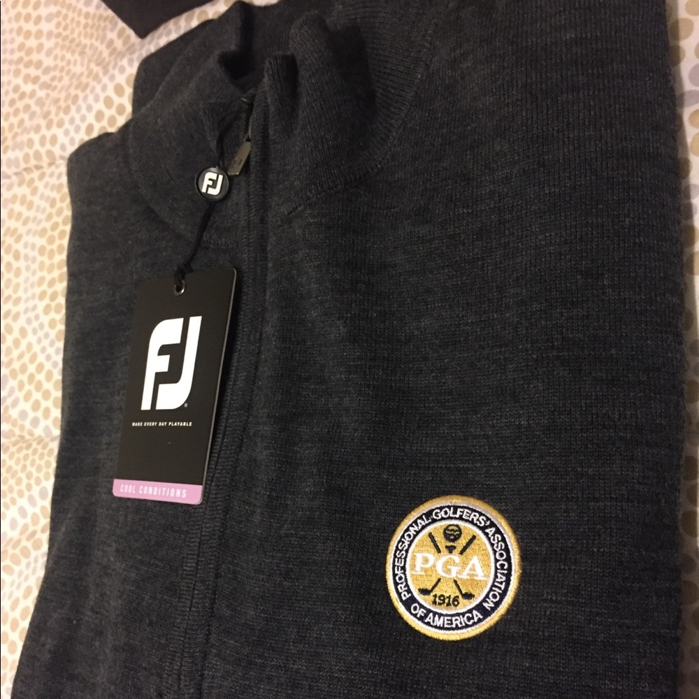 Footjoy PGA logo Merino Wool 1/2 zip lined sweater